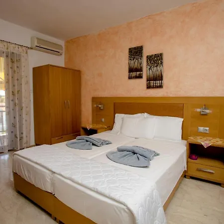 Maik * Metamorfosi (Sithonia)